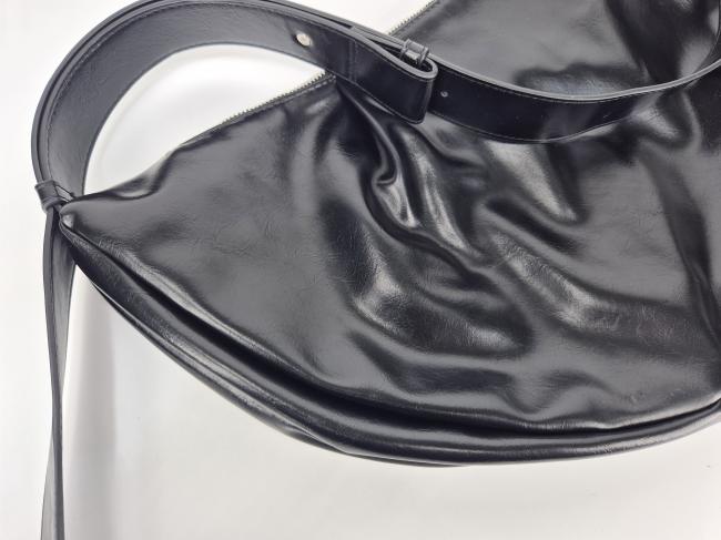 Burwood Tuck Hobo Bag BLACK