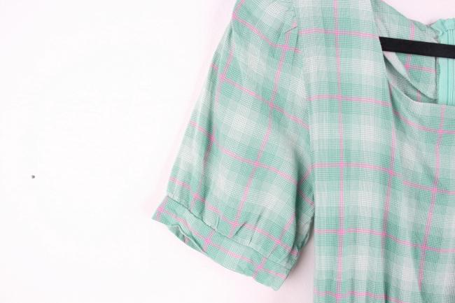 플라스틱 아일랜드 민트 체크 데일리 피크닉 스퀘어넥 반팔 원피스(XS)